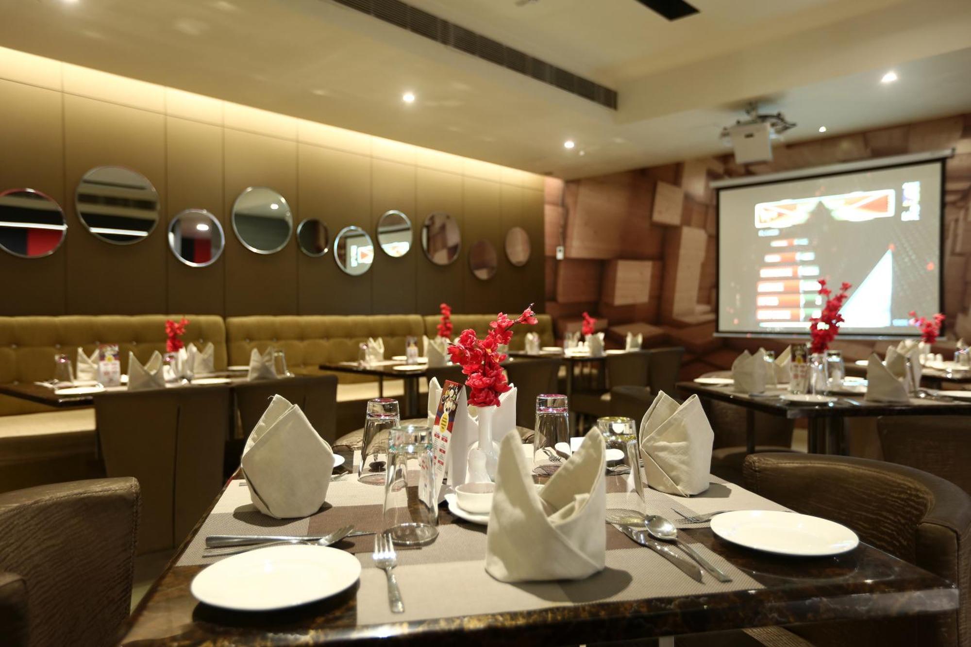 Hotel Prithvi Palace Igi Airport Delhi New Delhi Bagian luar foto