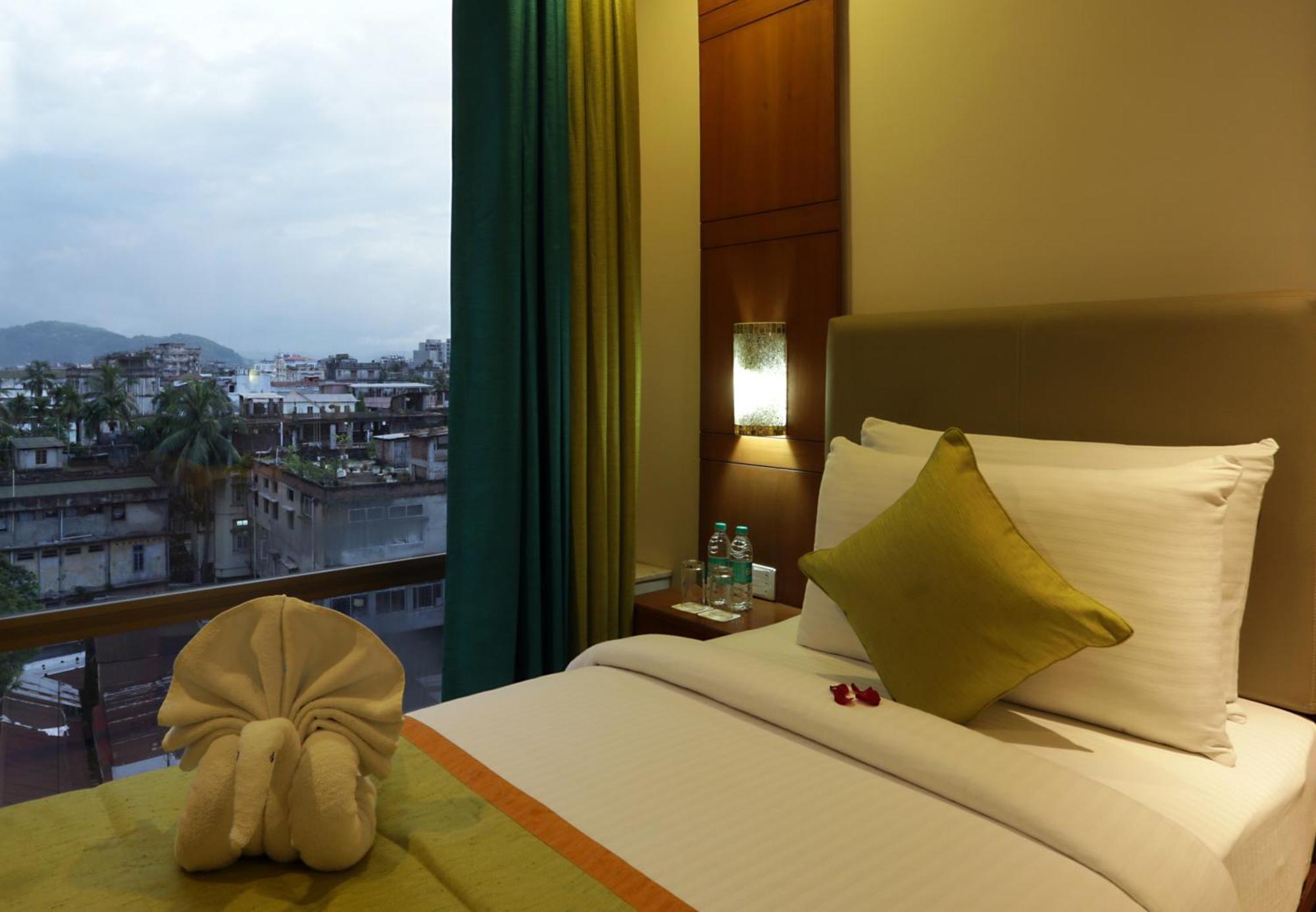 Hotel Prithvi Palace Igi Airport Delhi New Delhi Bagian luar foto