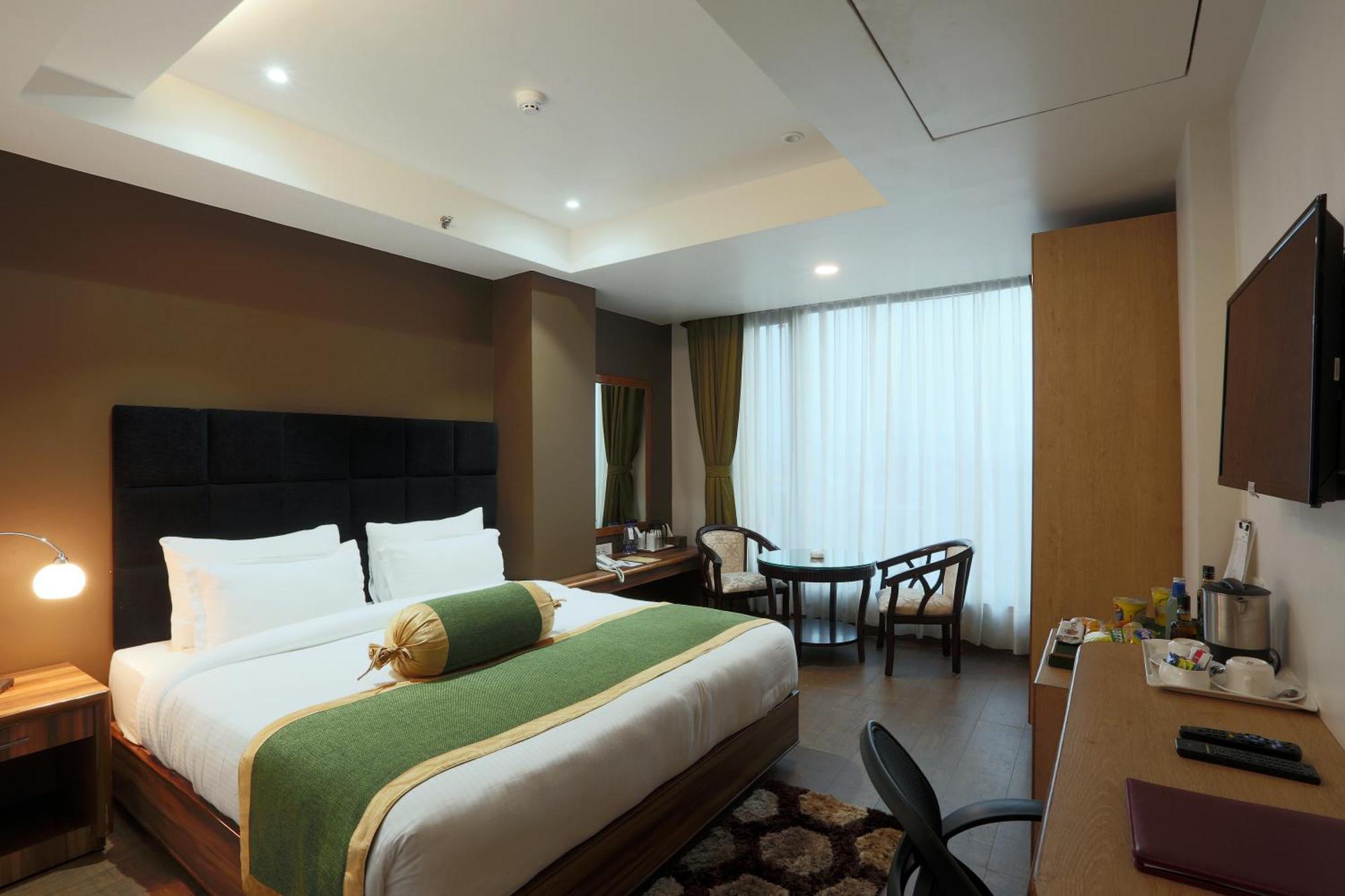 Hotel Prithvi Palace Igi Airport Delhi New Delhi Bagian luar foto