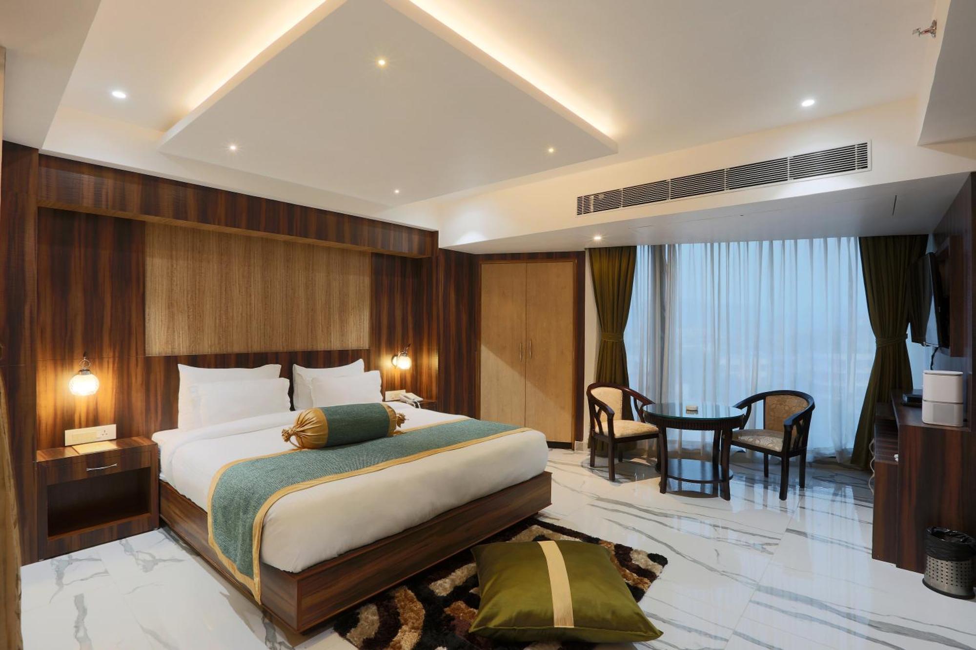 Hotel Prithvi Palace Igi Airport Delhi New Delhi Bagian luar foto