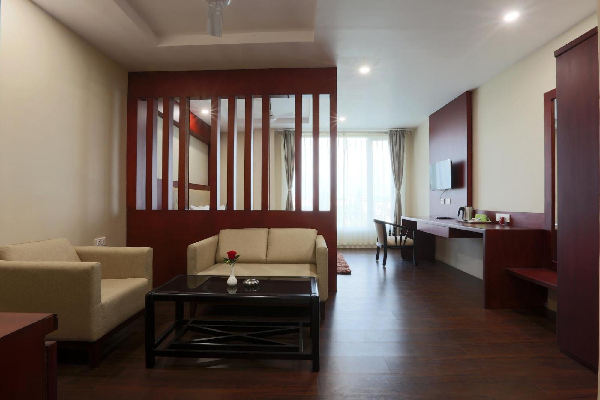 Hotel Prithvi Palace Igi Airport Delhi New Delhi Bagian luar foto