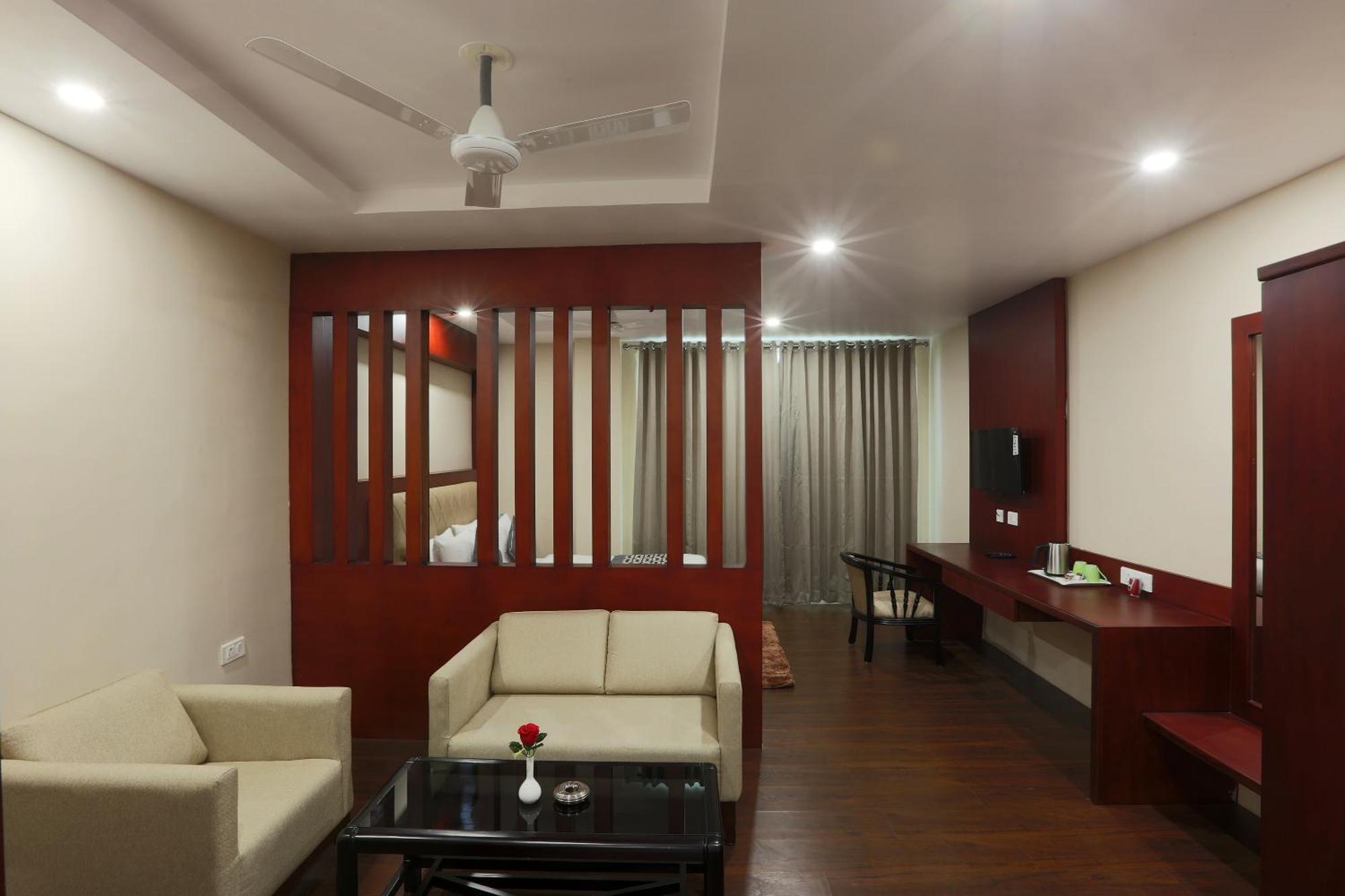Hotel Prithvi Palace Igi Airport Delhi New Delhi Bagian luar foto