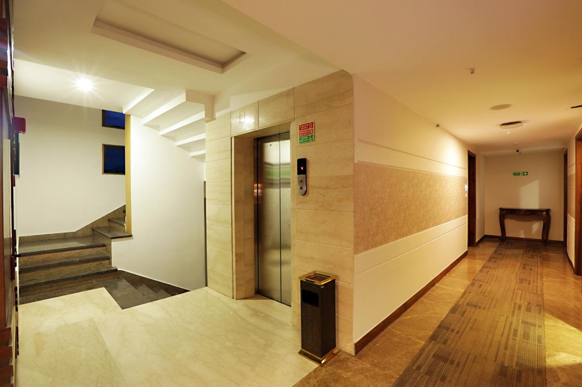 Hotel Prithvi Palace Igi Airport Delhi New Delhi Bagian luar foto