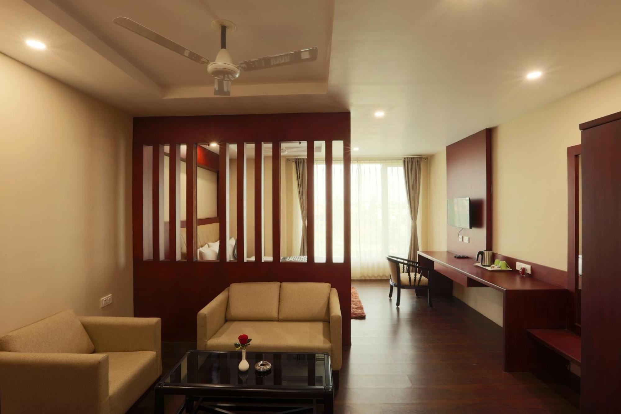 Hotel Prithvi Palace Igi Airport Delhi New Delhi Bagian luar foto